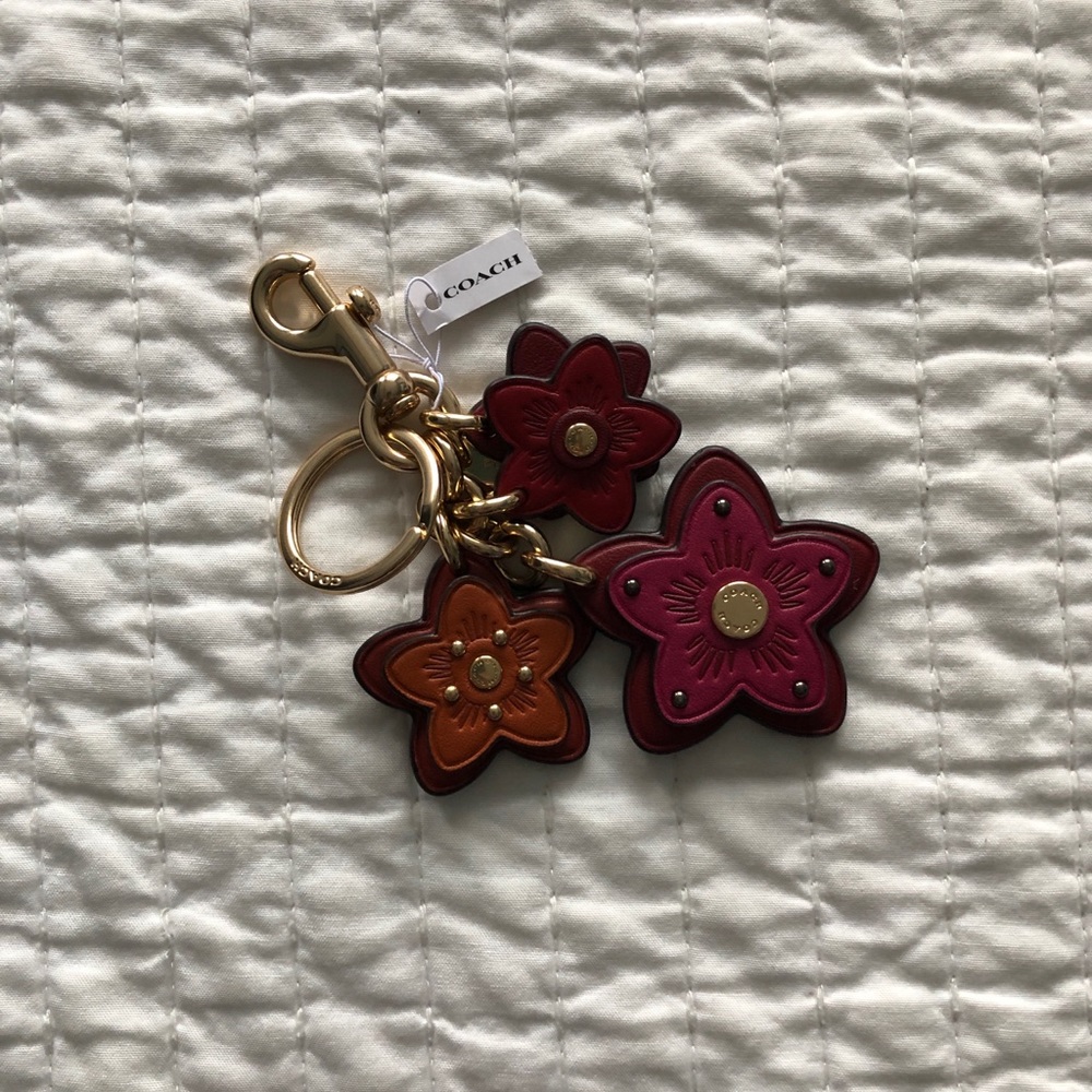 NWT Coach leather flower keychain!!